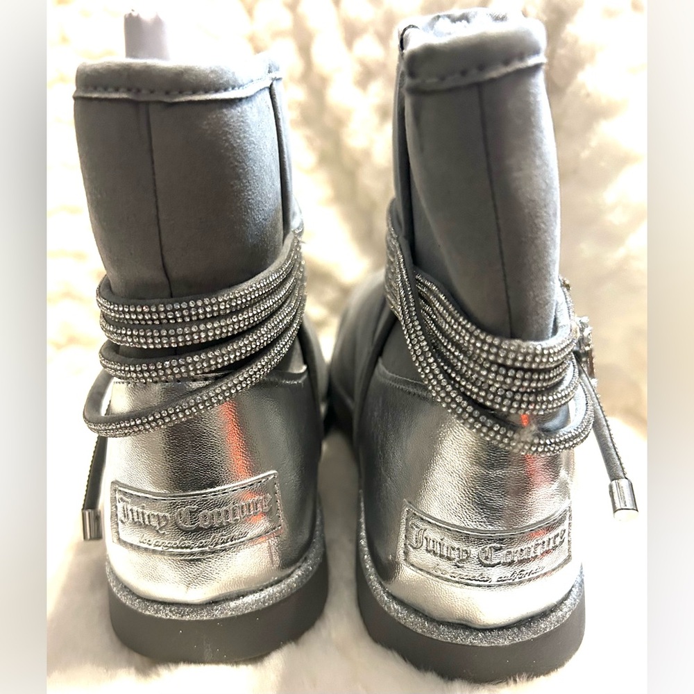 NEW Juicy Couture faux fur Kandar Grey Silver Ankle Boots women’s size 9 - Picture 11 of 13